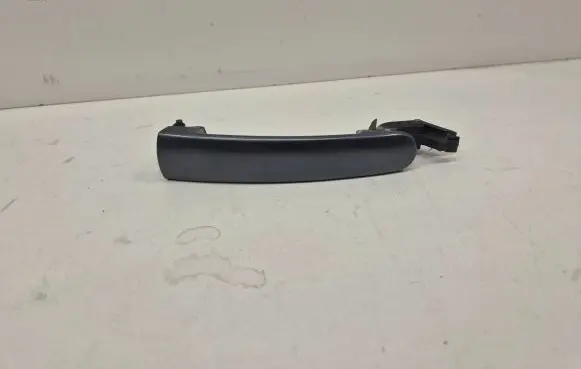 Skoda Octavia Mk2 (1Z) Front door exterior handle 3B0837207