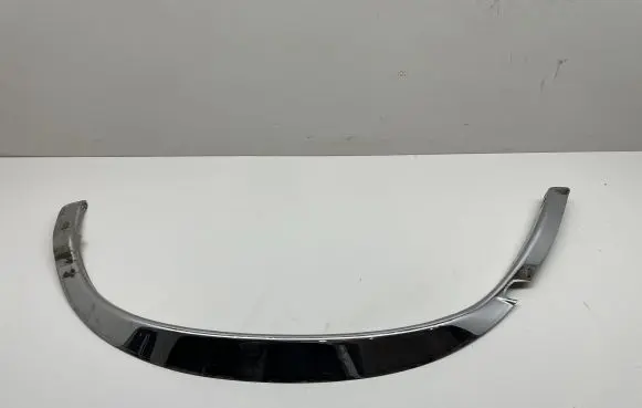 Mercedes-Benz S W116 Front arch trim MB1612A