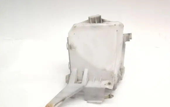 Nissan Tiida C11 Other engine bay part