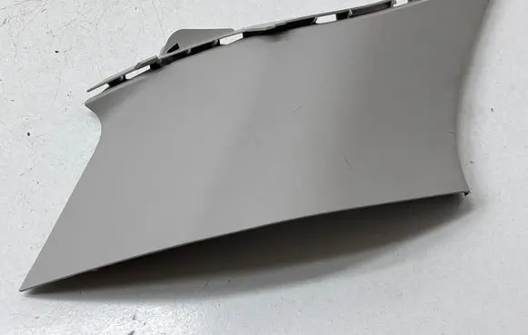 (D)pillar trim (top)