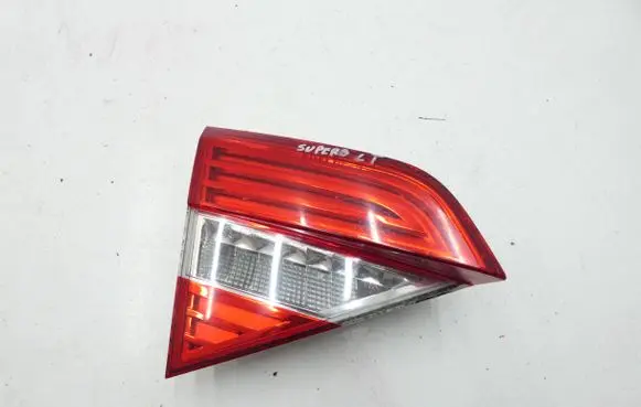 Skoda Superb B6 (3T) Tailgate rear/tail lights 3T5945093B