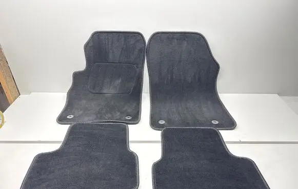 Opel Astra J Car floor mat set 