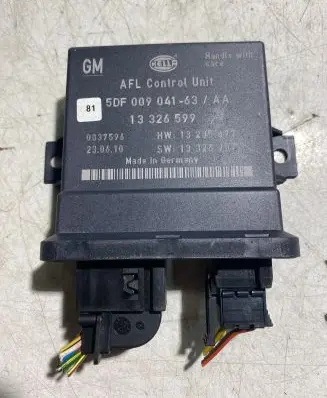 Opel Insignia A Light module LCM 13326937 13326599 13285677