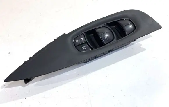 Nissan Qashqai Electric window control switch 