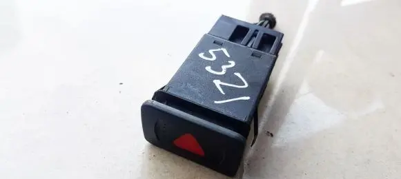 Volkswagen Golf IV Hazard light switch 1J0953235C