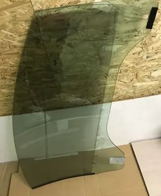Peugeot 207 CC Front door window glass four-door