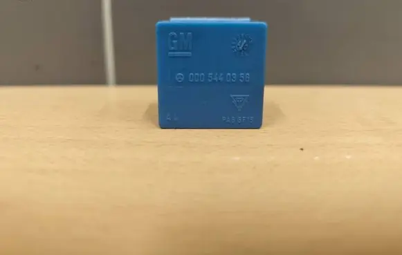 Mercedes-Benz ML W163 Charging relay 0005440356