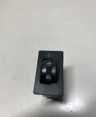 Toyota Corolla Verso AR10 Headlight level height control switch 8415202021 37139