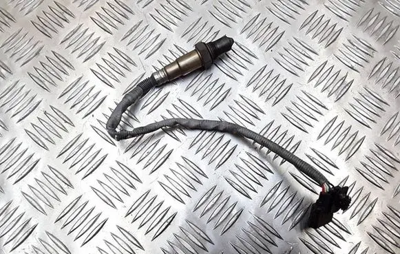 Nissan X-Trail T32 Lambda probe sensor 226A41733R H8201395330 0281004221