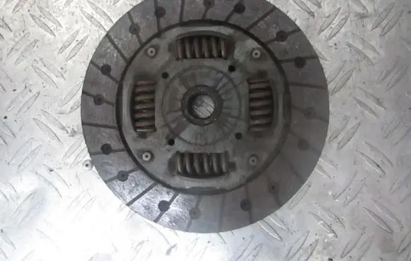 Volkswagen Polo Clutch pressure plate 1862403031