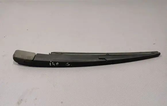 Hyundai i40 Rear wiper blade arm