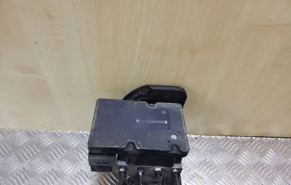 Seat Alhambra (Mk1) ABS Pump 7M3907379G