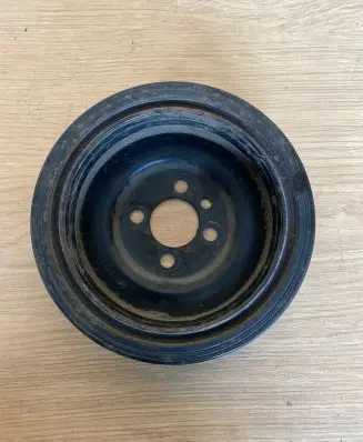 Volkswagen Scirocco Crankshaft pulley 03G105243