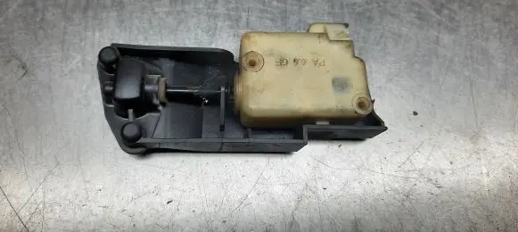 Volvo S80 Holder (bracket) 