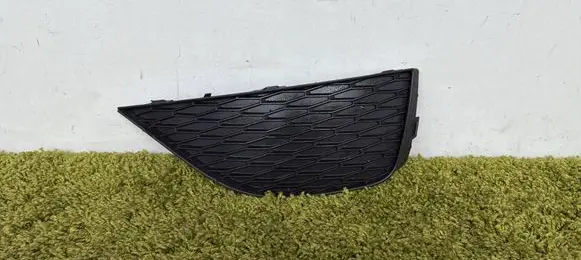 Seat Ibiza IV (6J,6P) Front bumper lower grill 6j0853666