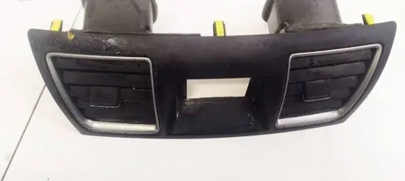 Dash center air vent grill
