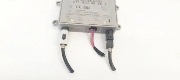 Mercedes-Benz C W203 Antenna control unit 2118200885