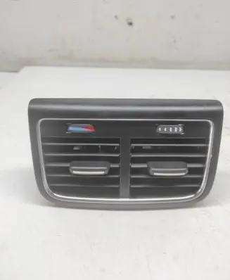 Rear air vent grill