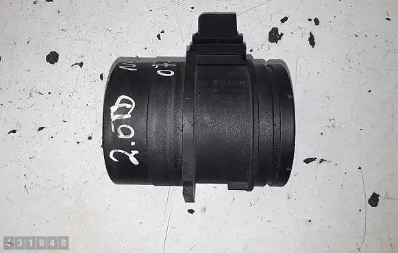 BMW 1 E81 E87 Mass air flow meter 0281002567
