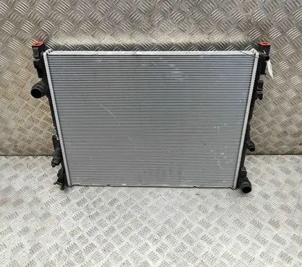 Mercedes-Benz GLE W167 Coolant radiator A1675007900 A1675007700