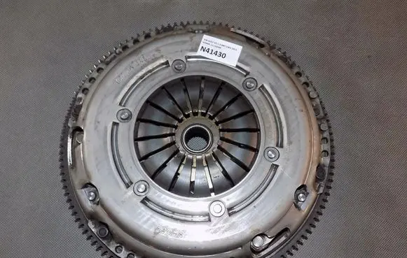 Volkswagen Golf VII Clutch set kit 04E141025