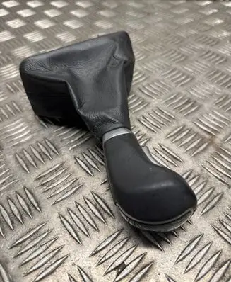 Hyundai Santa Fe Gear lever shifter trim leather/knob 