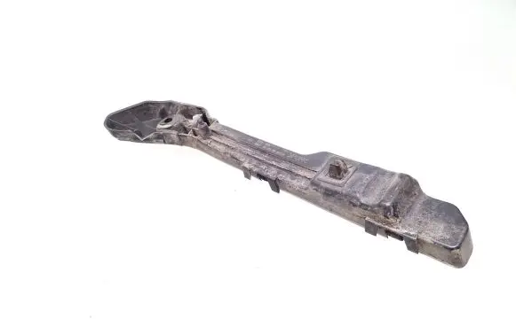 KIA Carens II Front bumper mounting bracket 865131D000