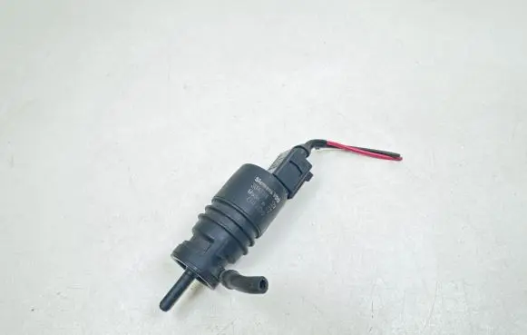 Honda Civic Windscreen/windshield washer pump 3043126