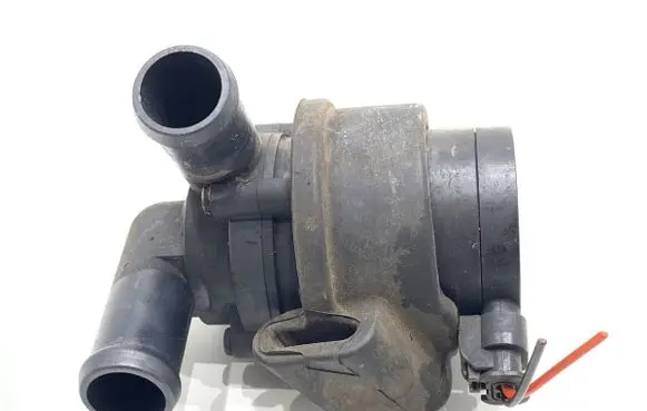 Volvo V60 Oil filter mounting bracket 1319708