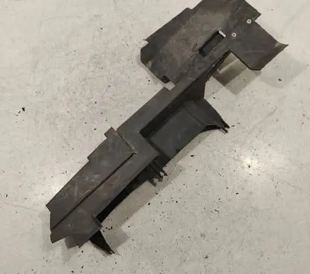 Renault Scenic II - Grand scenic II Intercooler air guide/duct channel 8200158161