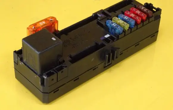 Mercedes-Benz CLK A208 C208 Fuse module A0005400072