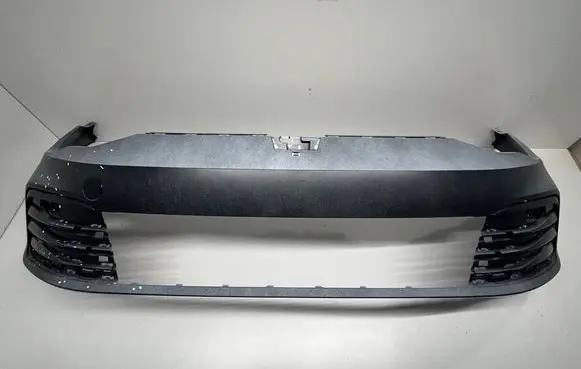 Volkswagen Golf VIII Front bumper 5H0807221J 5H0807221 0755D302334