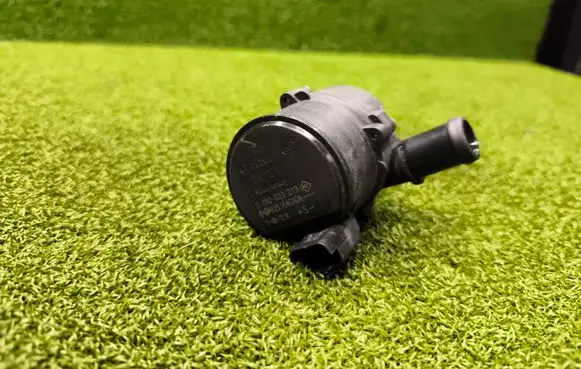 Renault Trafic III (X82) Electric auxiliary coolant/water pump 0392023219 925164GA0A
