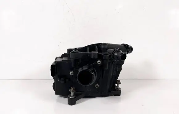 BMW 3 F30 F35 F31 Thermostat/thermostat housing 7644811 1153 14290413
