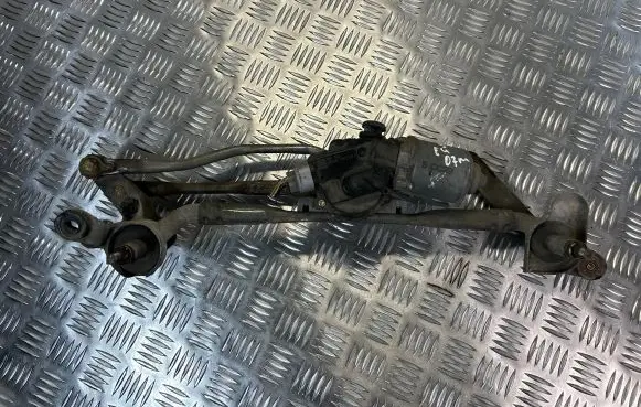 Mazda 5 Front wiper linkage and motor 1593000600
