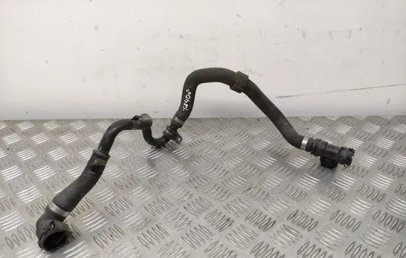 Mercedes-Benz C W204 Engine coolant pipe/hose A2125016482
