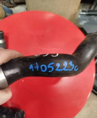 BMW 5 E39 Engine coolant pipe/hose 1705223 1705223C 1436779