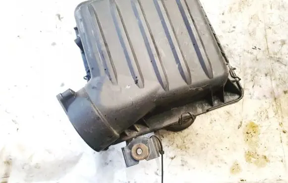 Chrysler 300 - 300C Air filter box 05281522ab 4010720a