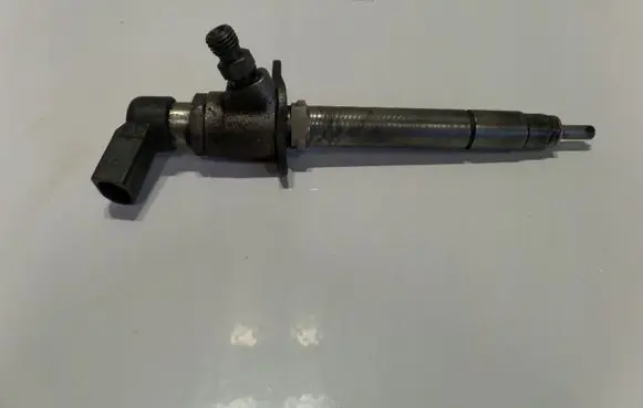 Land Rover Discovery 3 - LR3 Fuel injector 4H2Q9K546AE27TDV6