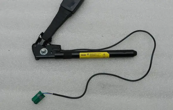 Opel Zafira B Front seatbelt buckle 13217491 13217492