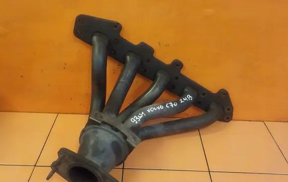 Volvo C70 Exhaust manifold 