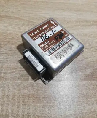 Audi A4 S4 B5 8D Airbag control unit/module 8A0959655B 0285001037