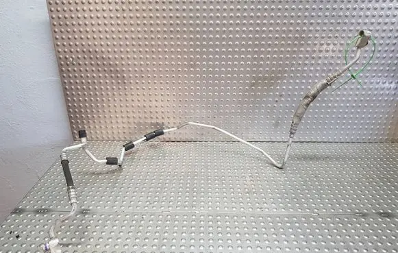 Volkswagen Golf V Air conditioning (A/C) pipe/hose S26370465 1K0820741AD