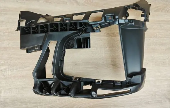 BMW 4 G22 G23 G24 G26 Front bumper mounting bracket 8078611