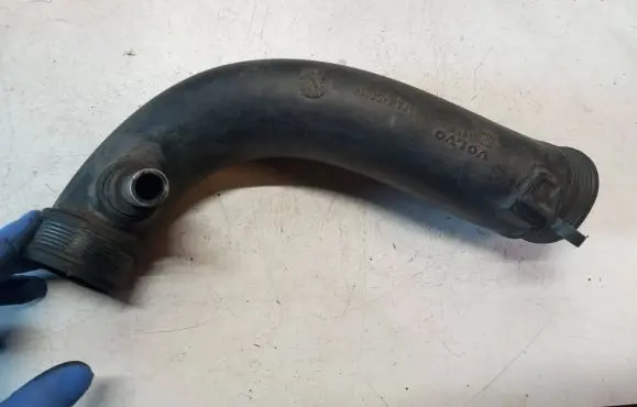 Volvo XC90 Intercooler hose/pipe 30714480 284XA 0185