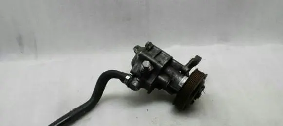 BMW 5 E60 E61 Power steering pump 6776834