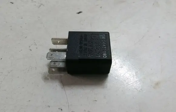 Opel Zafira A Other relay 24432680