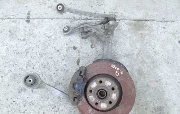 Audi A6 S6 C6 4F Front wheel hub spindle knuckle