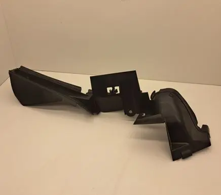 Ford Focus Intercooler air channel guide 2029557 G1EY8339A