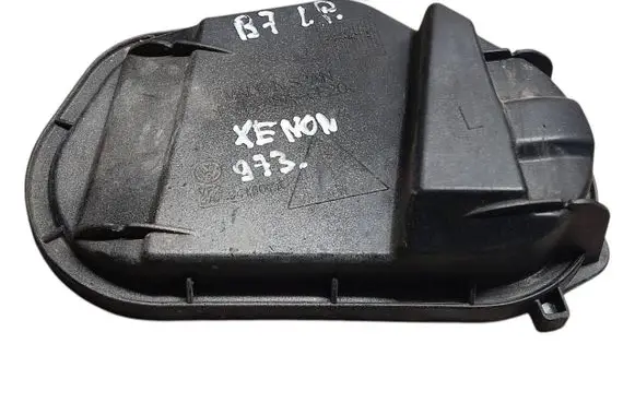 Volkswagen PASSAT B7 Headlight/headlamp dust cover 3AA941607A